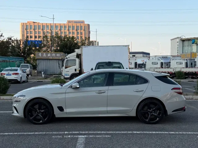 Genesis G70 — Фото автомобиля 5