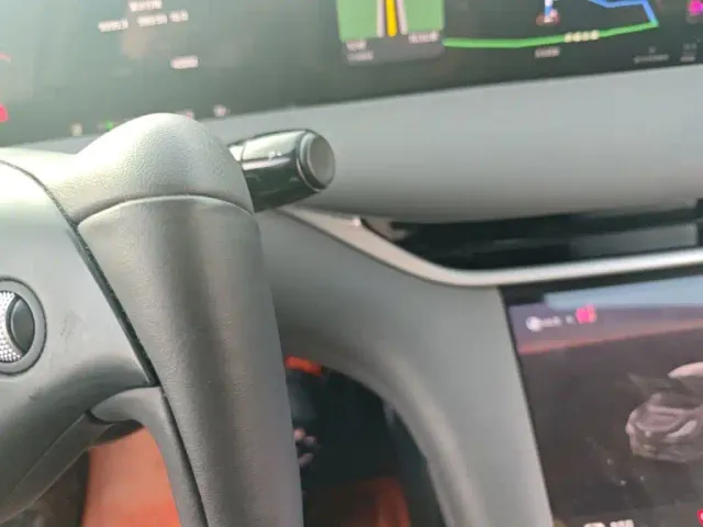 IM Motors LS6 — Фото автомобиля 10