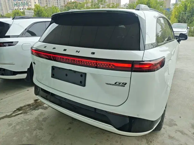 Xpeng G9 — Фото автомобиля 5