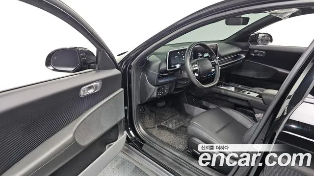 Hyundai Ioniq 6 — Фото автомобиля 14