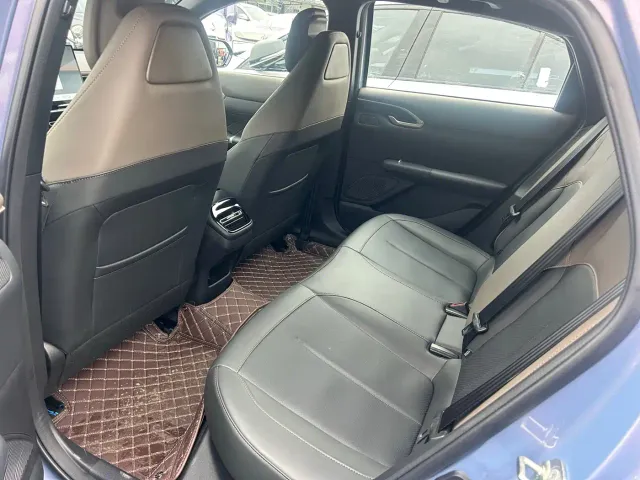 Changan Eado — Фото автомобиля 9