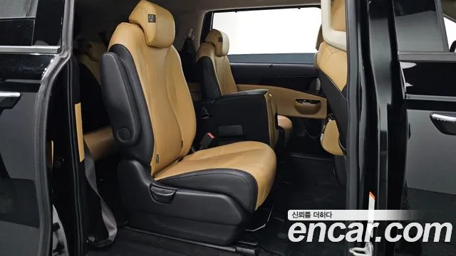 Kia Carnival — Фото автомобиля 11