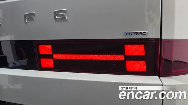 Hyundai Santa Fe — Фото автомобиля 8