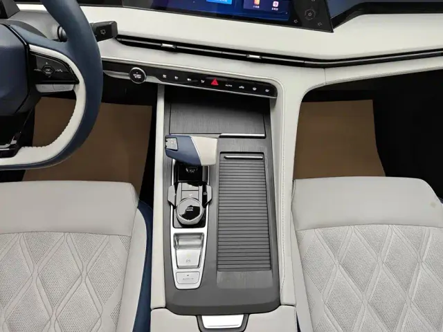 Changan CS75 Plus — Фото автомобиля 16