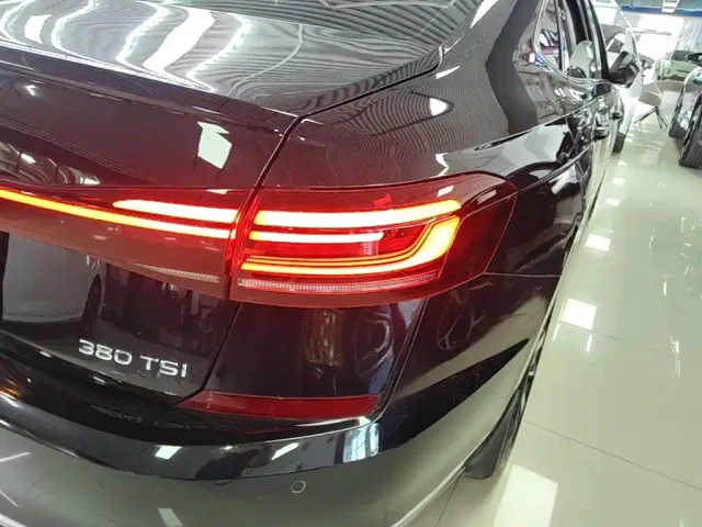 Volkswagen Passat — Фото автомобиля 7