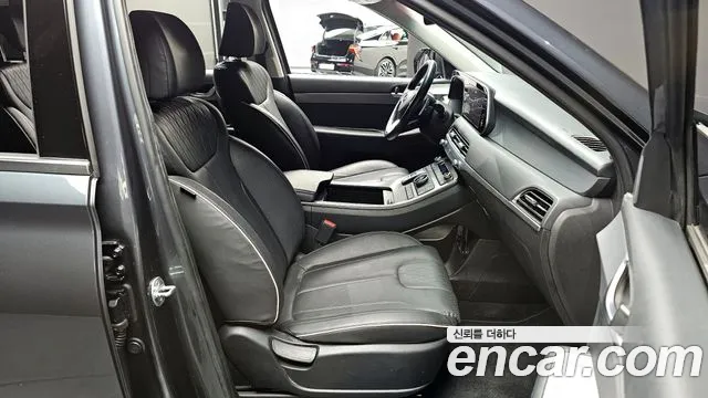Hyundai Palisade Palisade Дизель 2.2 2WD — Фото автомобиля 10