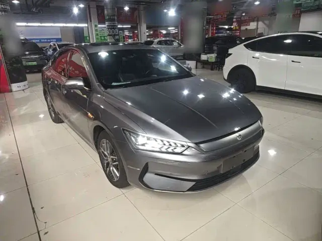 BYD Qin PLUS — Фото автомобиля 3