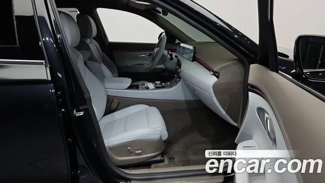 Genesis GV70 2.5T Бензин AWD — Фото автомобиля 9