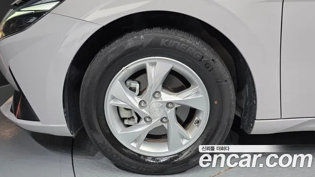 Hyundai AVANTE Avante (CN7) — Фото автомобиля 5