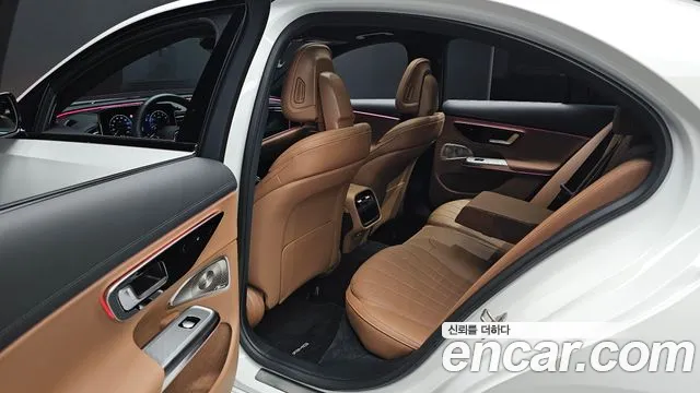 Mercedes-Benz E-Class — Фото автомобиля 10
