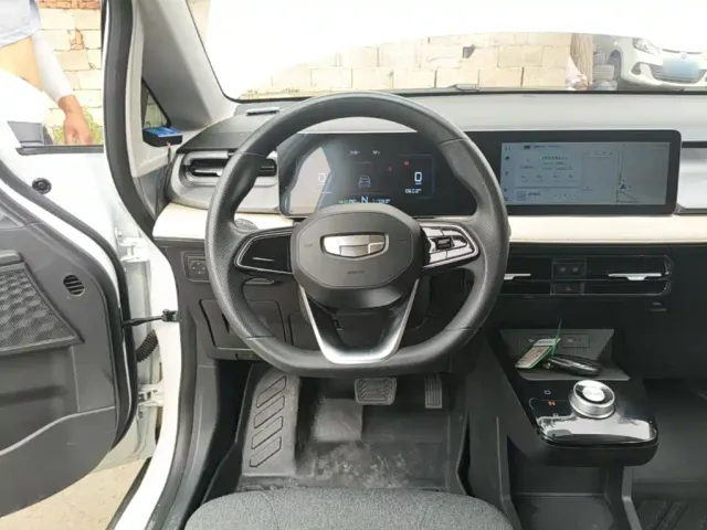 Geely Geometry E Firefly — Фото автомобиля 10