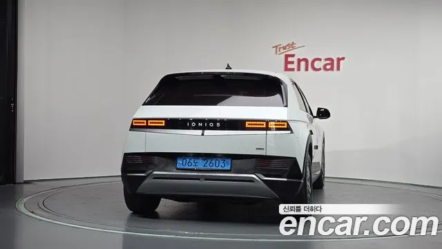 Hyundai Ioniq 5 — Фото автомобиля 4