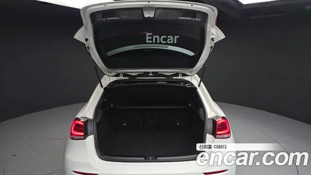 Mercedes-Benz A-Class — Фото автомобиля 20