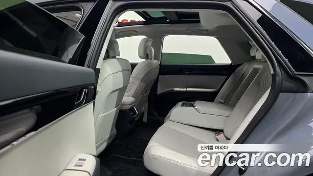 Hyundai Grandeur GN7 — Фото автомобиля 18