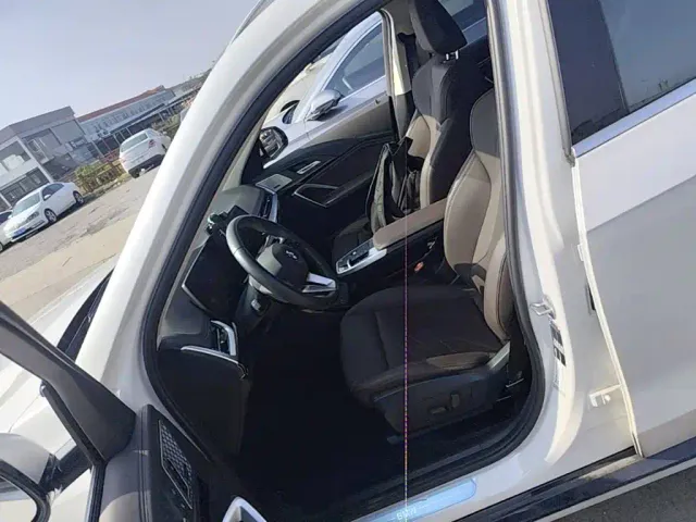 BMW X1 — Фото автомобиля 14