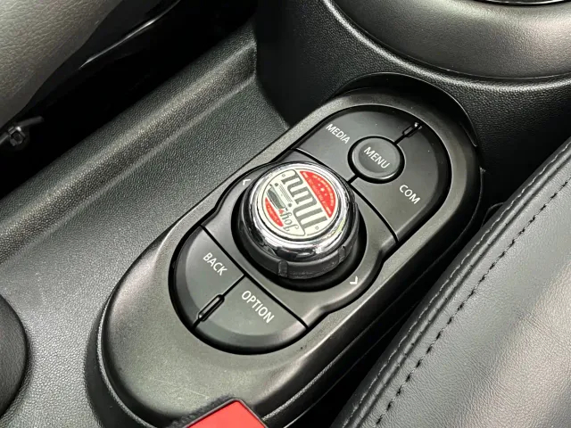 MINI Hatch — Фото автомобиля 16