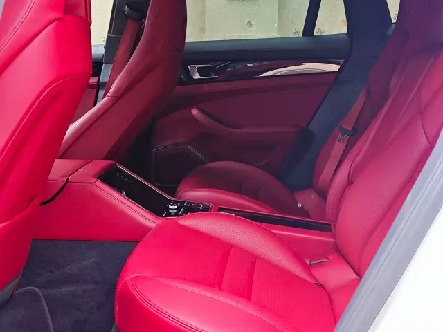 Porsche Panamera — Фото автомобиля 16
