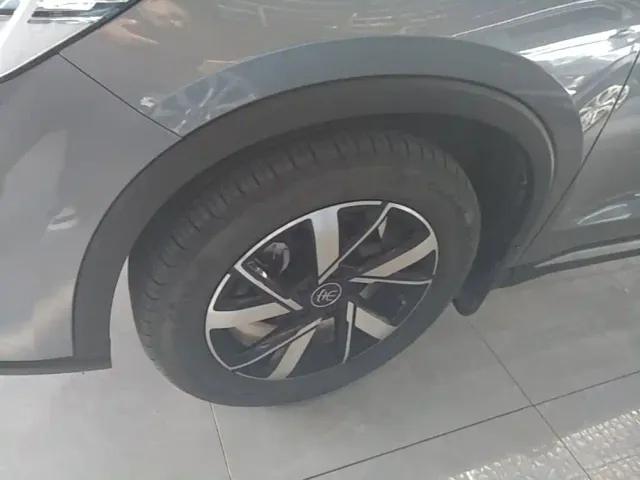 BYD Song Pro — Фото автомобиля 22