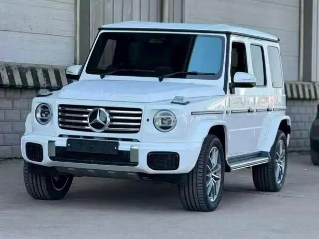 Фотография автомобиля — Mercedes-Benz G-Class
