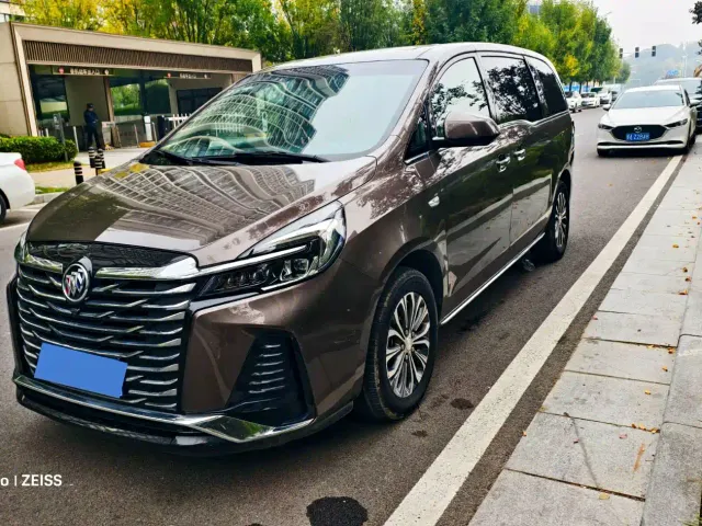 Фотография автомобиля — Buick GL8