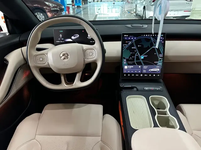 Nio ET5 Touring — Фото автомобиля 14