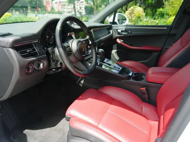 Porsche Macan — Фото автомобиля 7