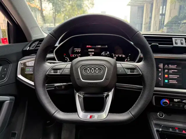 Audi Q3 Sportback — Фото автомобиля 10