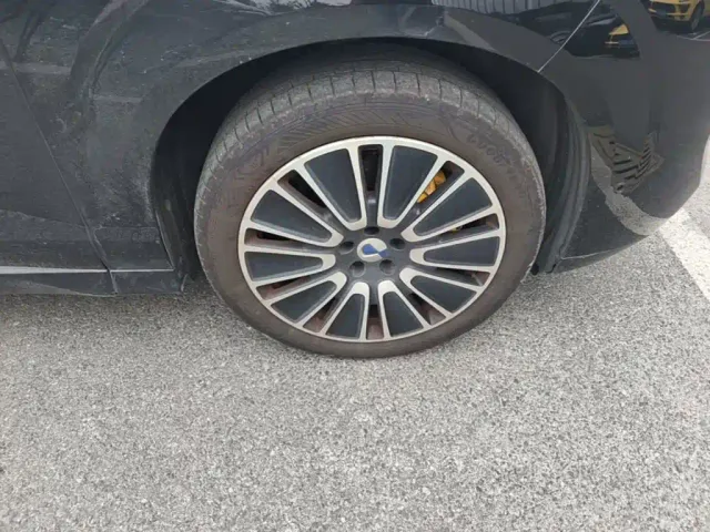 Denza Denza N8L 2025 Standard — Фото автомобиля 11