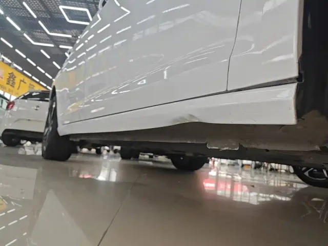 Dongfeng Yixuan MAX — Фото автомобиля 20