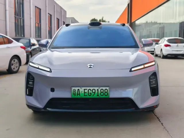 Nio ET5 Touring — Фото автомобиля 2