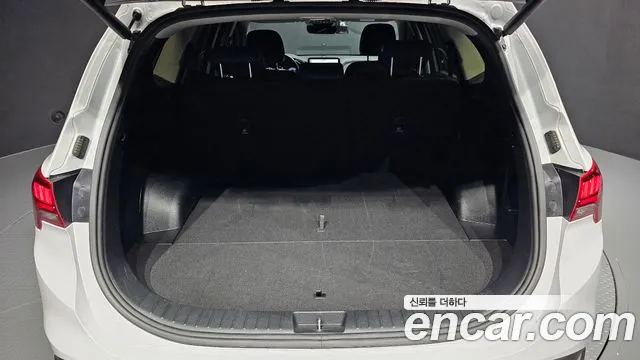 Hyundai Santafe Новый Santa Fe Дизель 2.2 2WD — Фото автомобиля 28