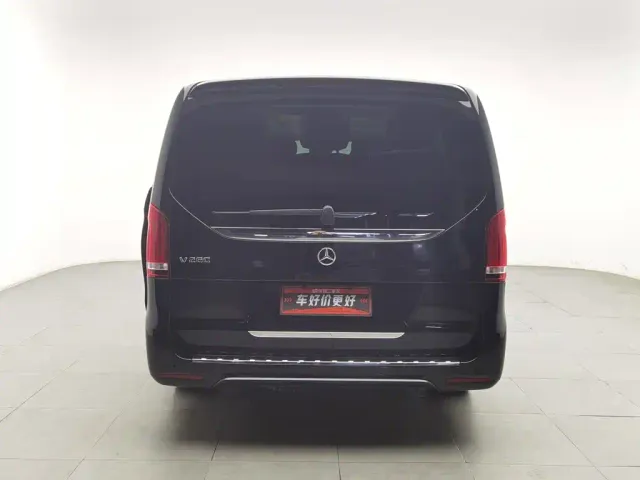 Mercedes-Benz V-Class — Фото автомобиля 4
