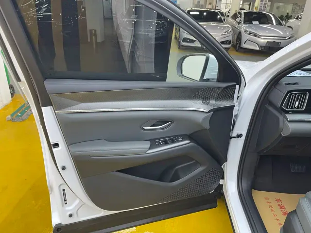 BYD Song Pro — Фото автомобиля 3