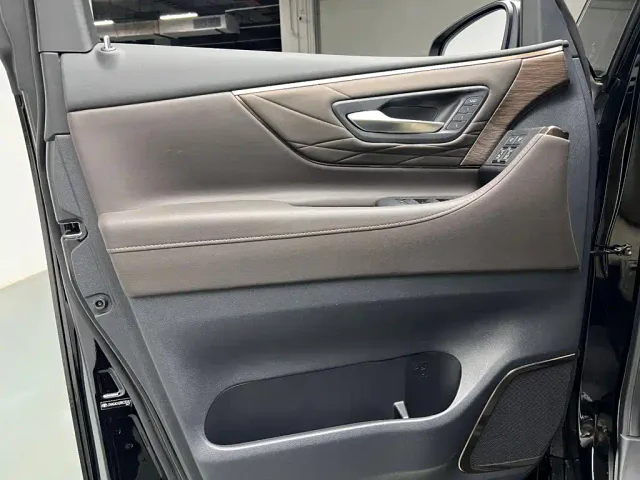 Toyota Alphard — Фото автомобиля 5