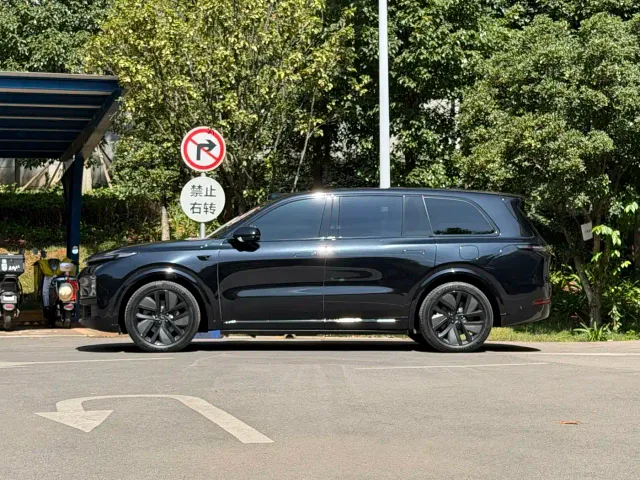 Li Auto L9 — Фото автомобиля 8