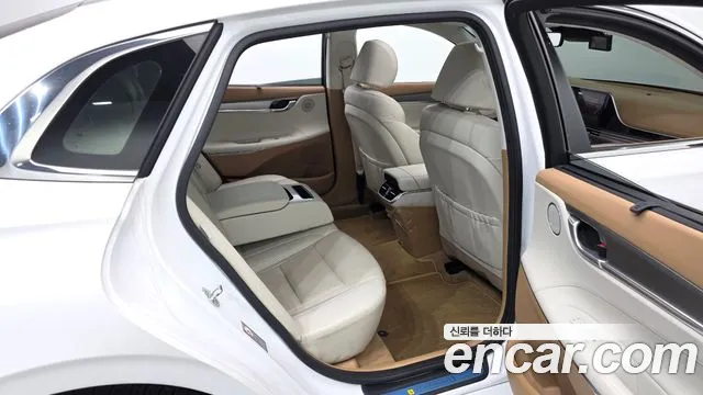 Hyundai Grandeur New — Фото автомобиля 18