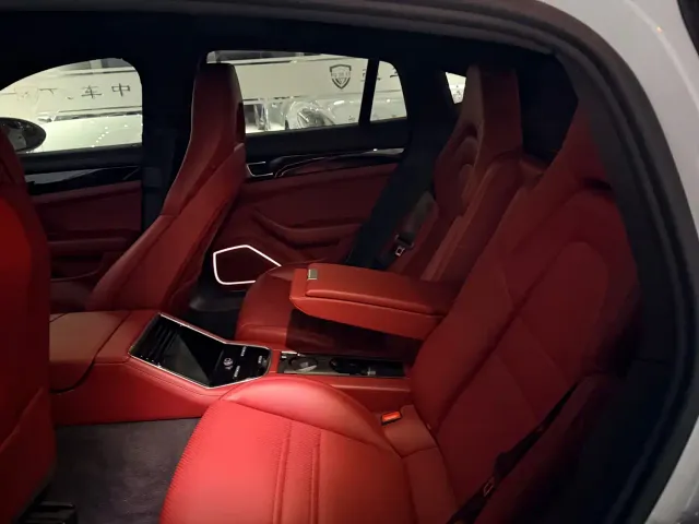 Porsche Panamera — Фото автомобиля 18
