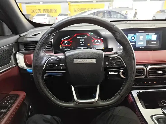 Jetour X70 Plus — Фото автомобиля 3
