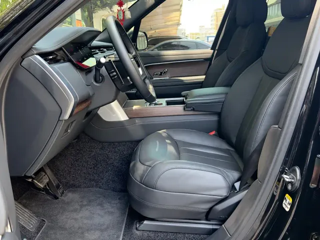 Land Rover Range Rover — Фото автомобиля 10
