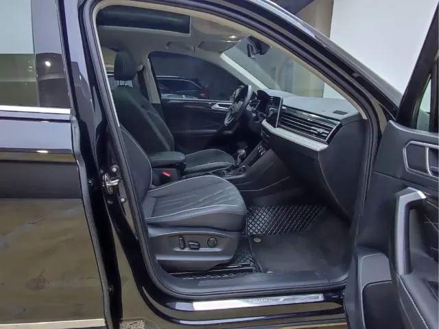 Volkswagen Tiguan L — Фото автомобиля 9