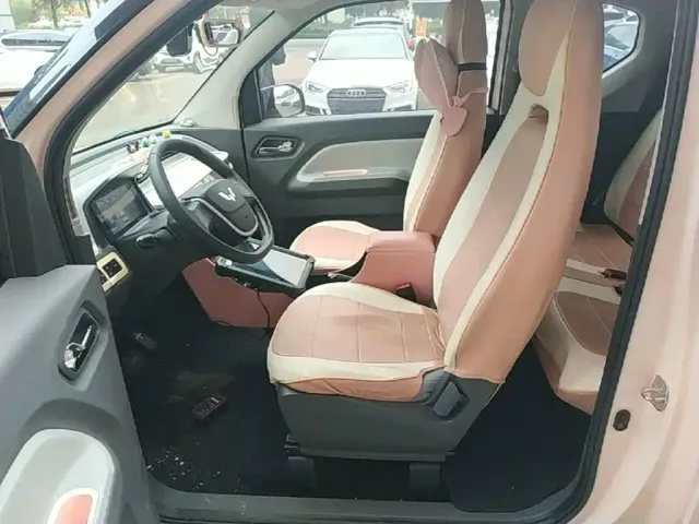 Wuling Hongguang Mini EV — Фото автомобиля 14