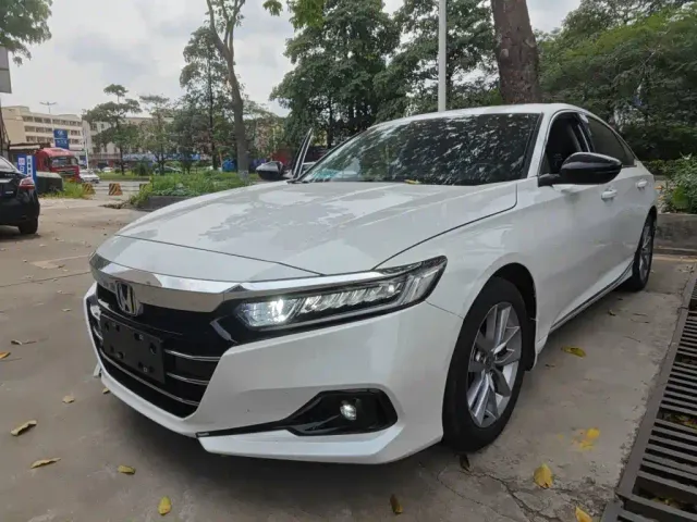 Фотография автомобиля — Honda Accord