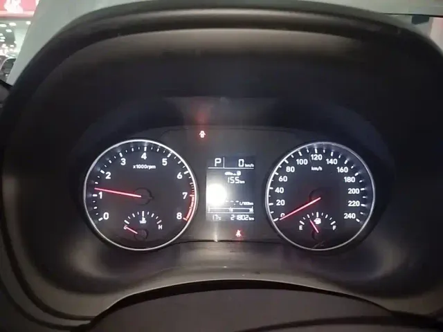 Hyundai Elantra — Фото автомобиля 11