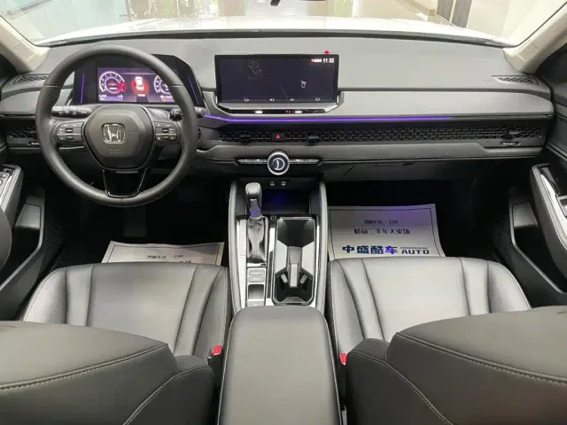 Honda Accord — Фото автомобиля 13