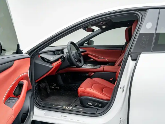 Xiaomi SU7 — Фото автомобиля 14