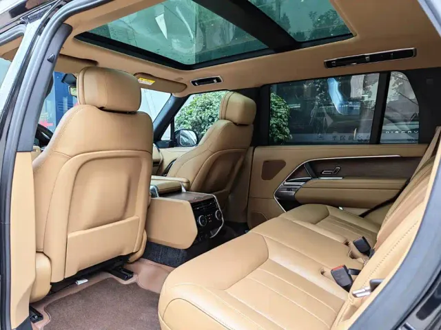 Land Rover Range Rover — Фото автомобиля 7
