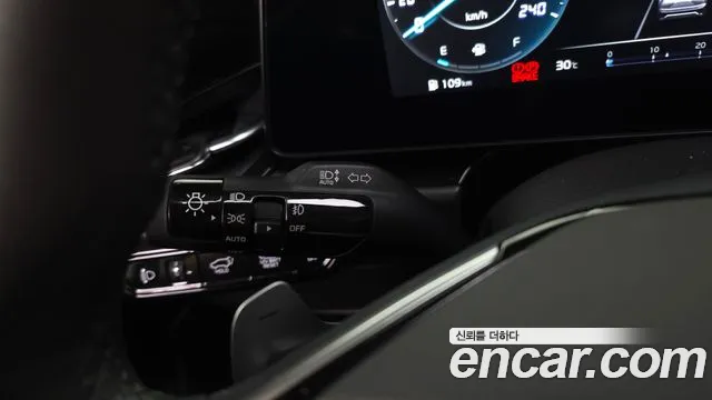 Kia Niro The All New Niro Signature — Фото автомобиля 30