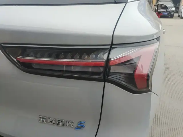 Wuling Starlight S — Фото автомобиля 7