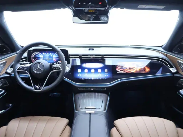 Mercedes-Benz E-Class — Фото автомобиля 13