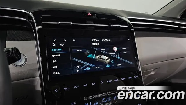 Hyundai Tucson Tucson (NX4) Бензин 1.6 турбо 2WD — Фото автомобиля 18
